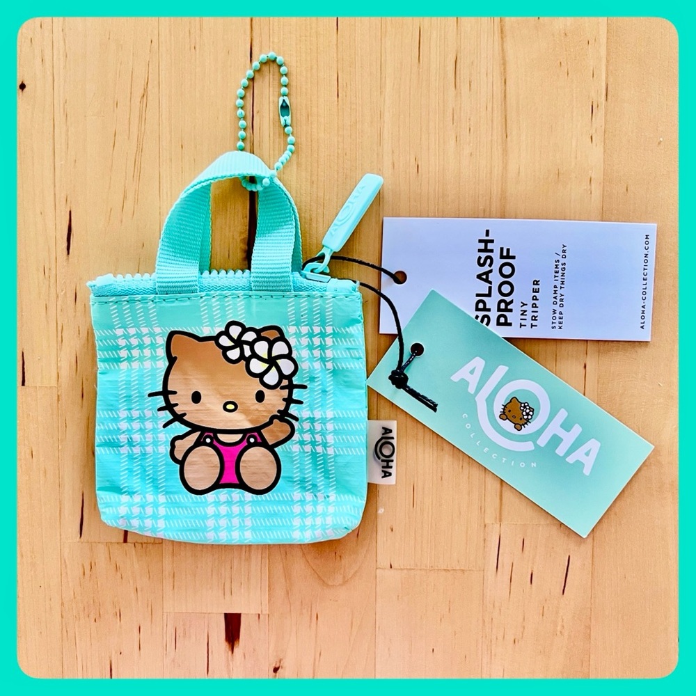 Aloha Collection 💚 Hello Kitty Palaka Icons Tiny Tripper
